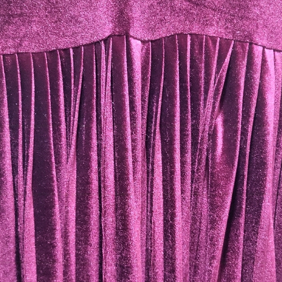 ASOS Velvet Maternity Dress in Deep Burgundy - Picture 5 of 9